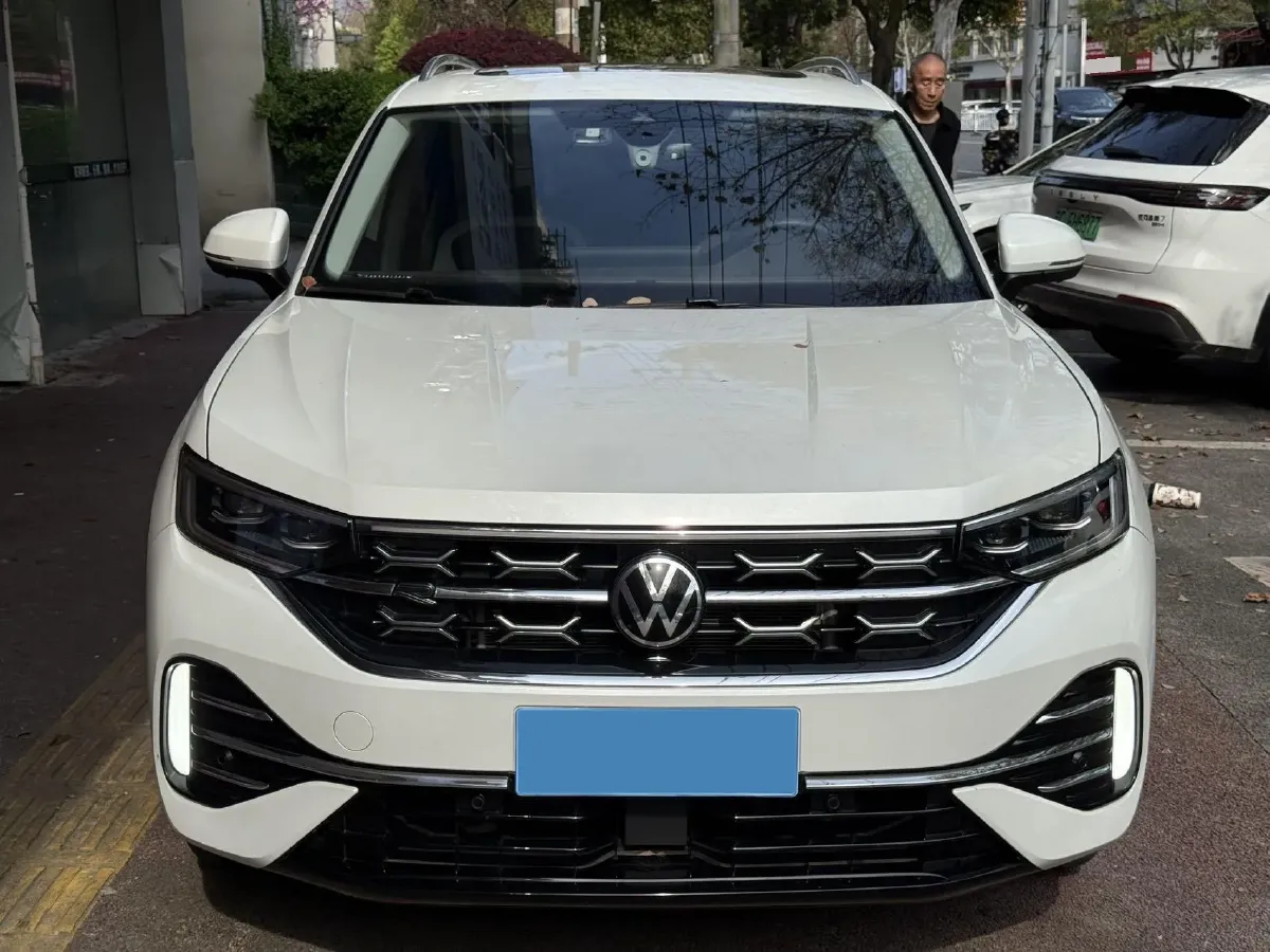 2023 Volkswagen Tayron 2.0T 220HP L4 7DCT,autocango,china used car exporter,china ev exporter,chinese used car exporter,chinese used ev exporter