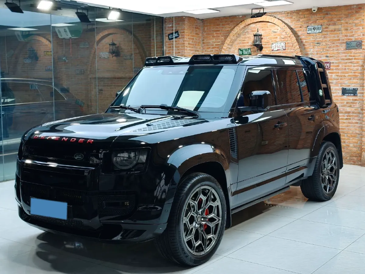2021 Land Rover Defender 3.0T 400HP L6 8AT,autocango,china used car exporter,china ev exporter,chinese used car exporter,chinese used ev exporter