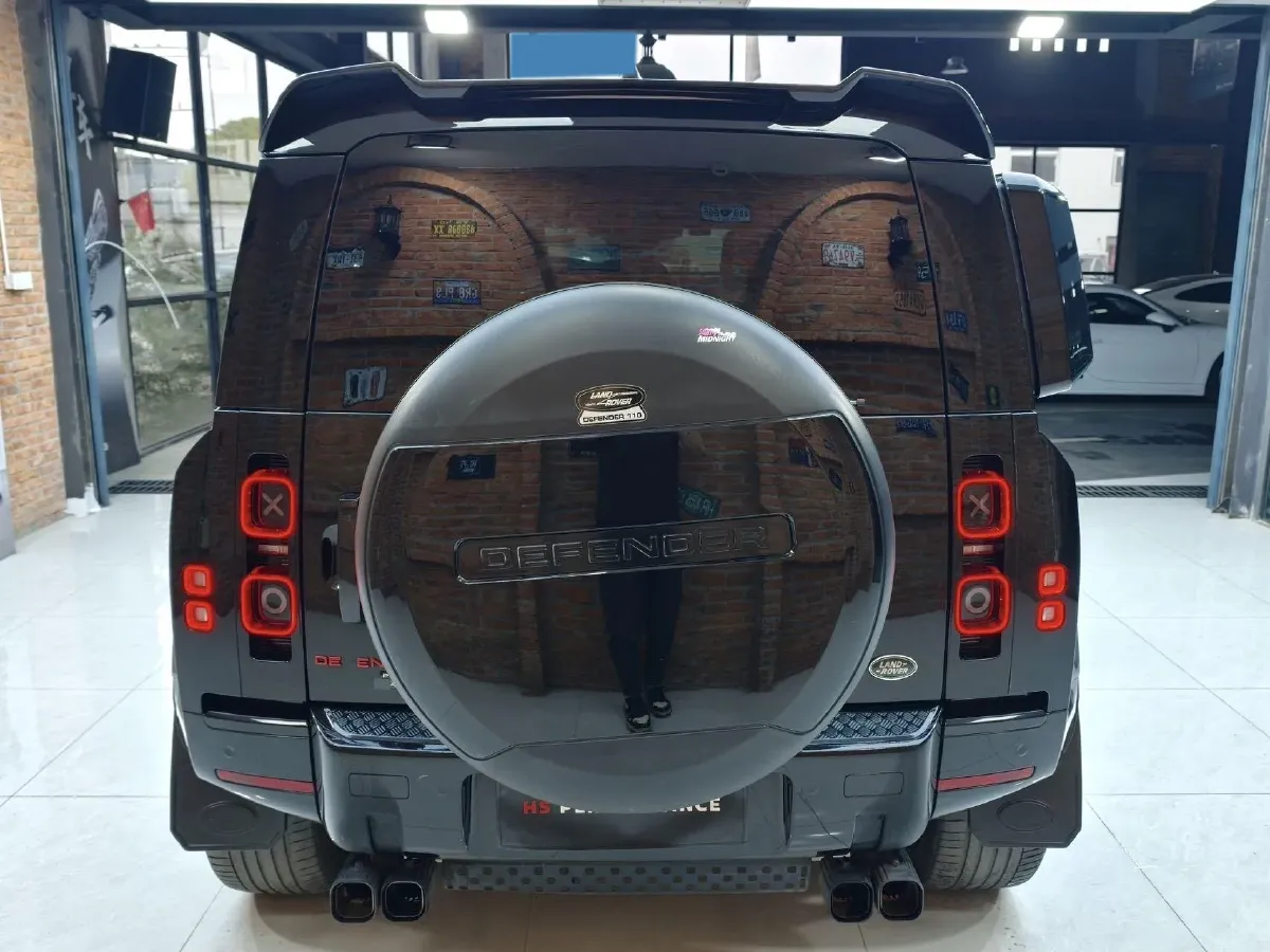 2021 Land Rover Defender 3.0T 400HP L6 8AT,autocango,china used car exporter,china ev exporter,chinese used car exporter,chinese used ev exporter