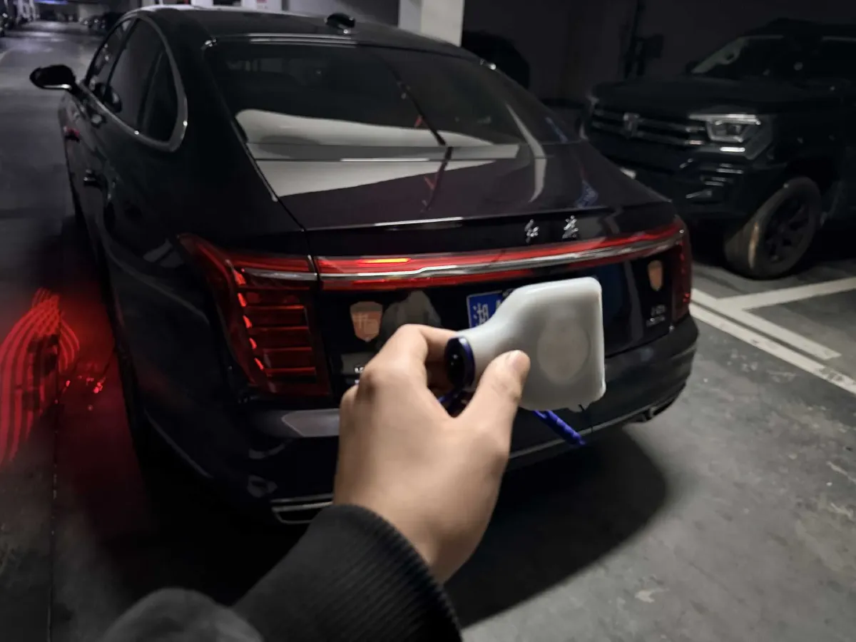 2022 HongQi H9 3.0T 283HP V6 7DCT,autocango,china used car exporter,china ev exporter,chinese used car exporter,chinese used ev exporter