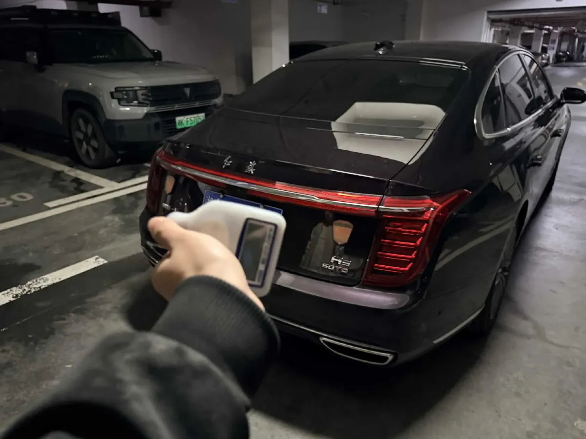 2022 HongQi H9 3.0T 283HP V6 7DCT,autocango,china used car exporter,china ev exporter,chinese used car exporter,chinese used ev exporter