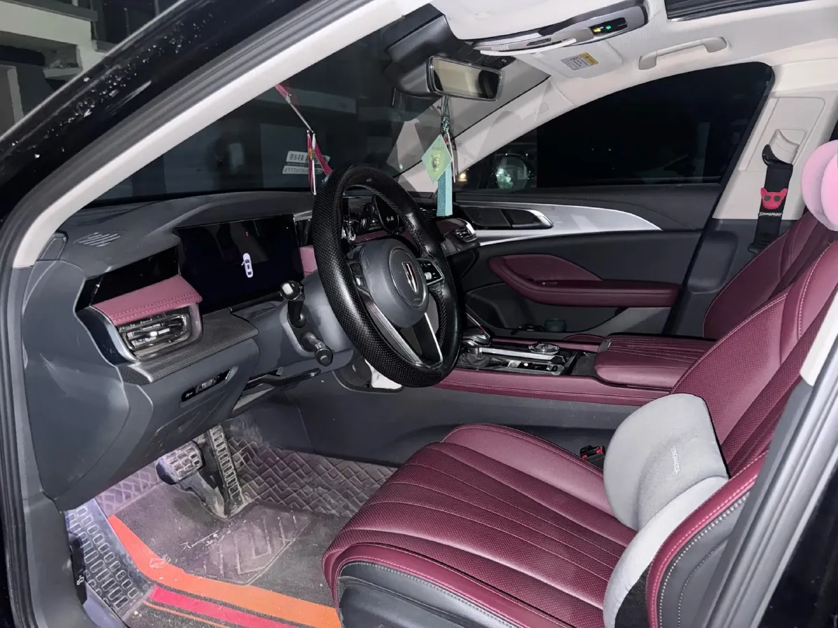 2023 HongQi H5 2.0T 224HP L4 8AT,autocango,china used car exporter,china ev exporter,chinese used car exporter,chinese used ev exporter