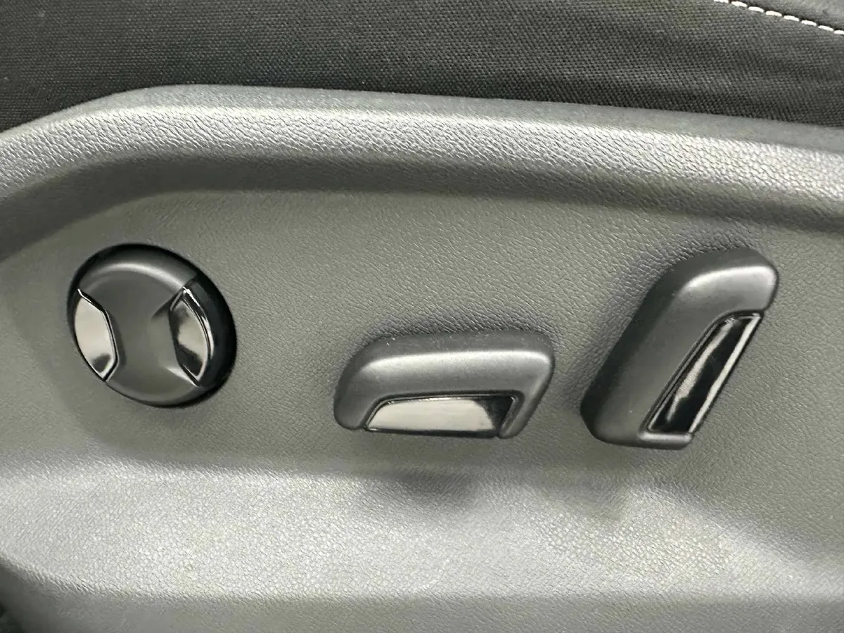 2022 Volkswagen T-Roc 1.4T 150HP L4 7DCT,autocango,china used car exporter,china ev exporter,chinese used car exporter,chinese used ev exporter