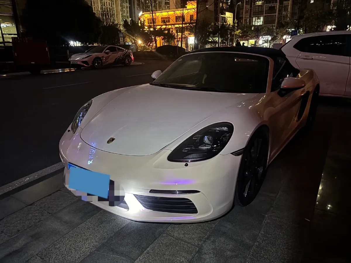 2019 Porsche 718 2.0T 300HP H4 7DCT,autocango,china used car exporter,china ev exporter,chinese used car exporter,chinese used ev exporter