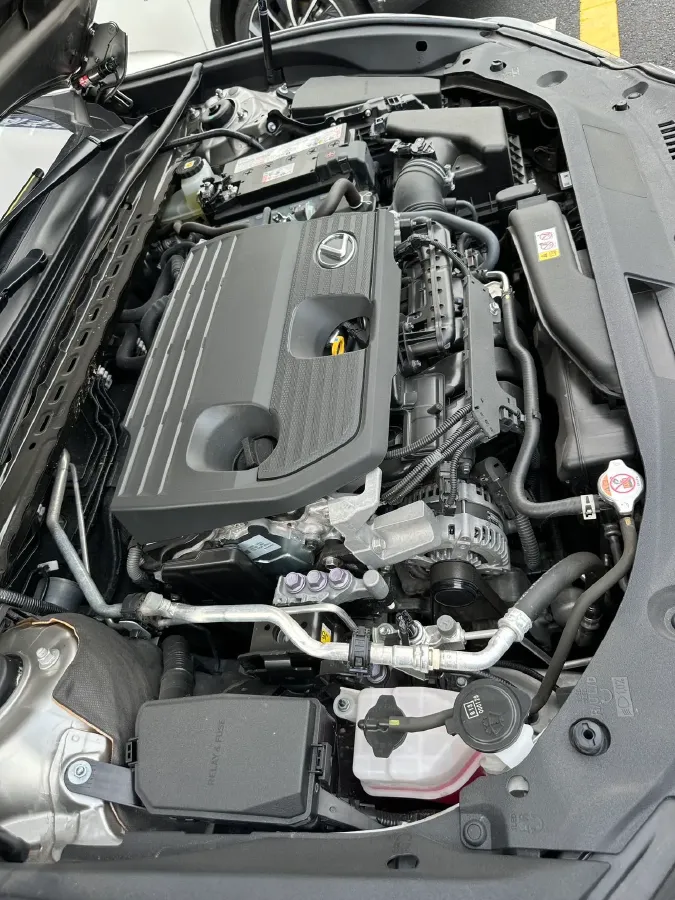 2020 Lexus ES 2.5L 207HP L4 8AT,autocango,china used car exporter,china ev exporter,chinese used car exporter,chinese used ev exporter