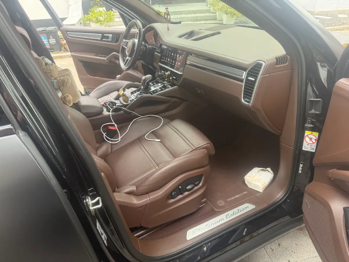 2022 Porsche Cayenne 3.0T 340HP V6 8AT,autocango,china used car exporter,china ev exporter,chinese used car exporter,chinese used ev exporter