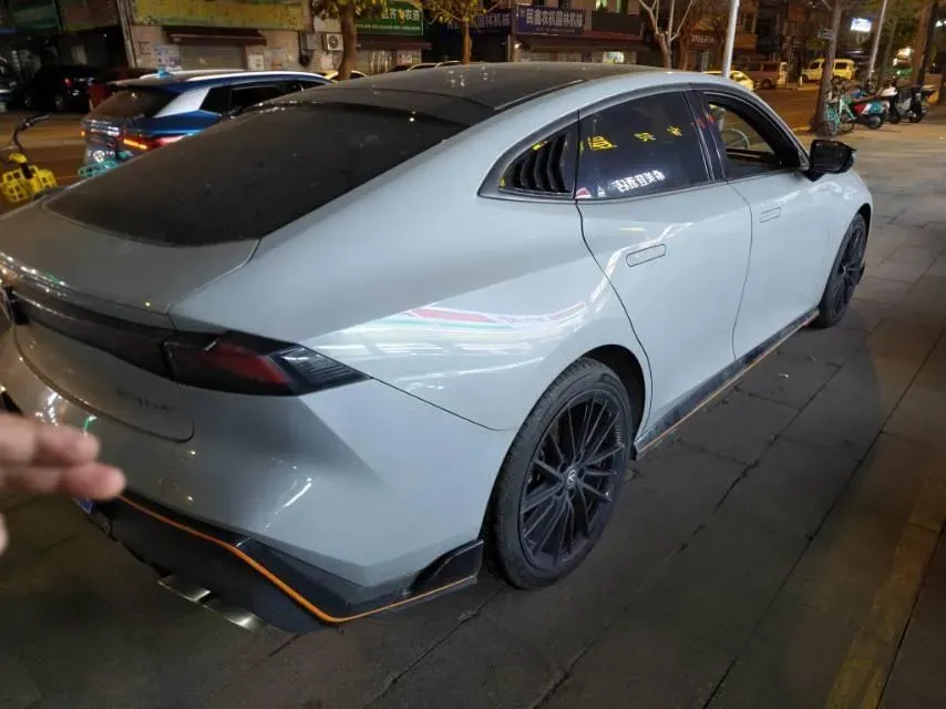 2022 ChangAn UNI-V 1.5T 188HP L4 7DCT,autocango,china used car exporter,china ev exporter,chinese used car exporter,chinese used ev exporter