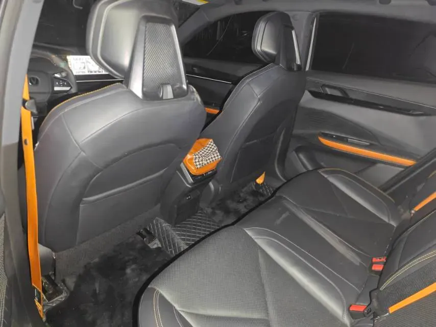 2022 ChangAn UNI-V 1.5T 188HP L4 7DCT,autocango,china used car exporter,china ev exporter,chinese used car exporter,chinese used ev exporter