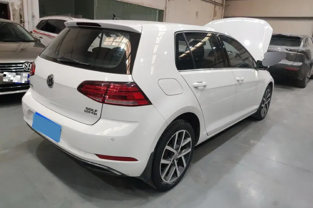 2020 Volkswagen Golf 1.2T 116HP L4 7DCT,autocango,china used car exporter,china ev exporter,chinese used car exporter,chinese used ev exporter