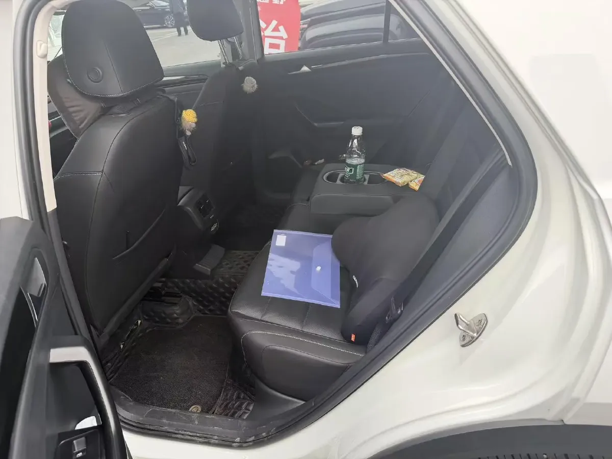 2021 Volkswagen T-Roc 1.4T 150HP L4 7DCT,autocango,china used car exporter,china ev exporter,chinese used car exporter,chinese used ev exporter