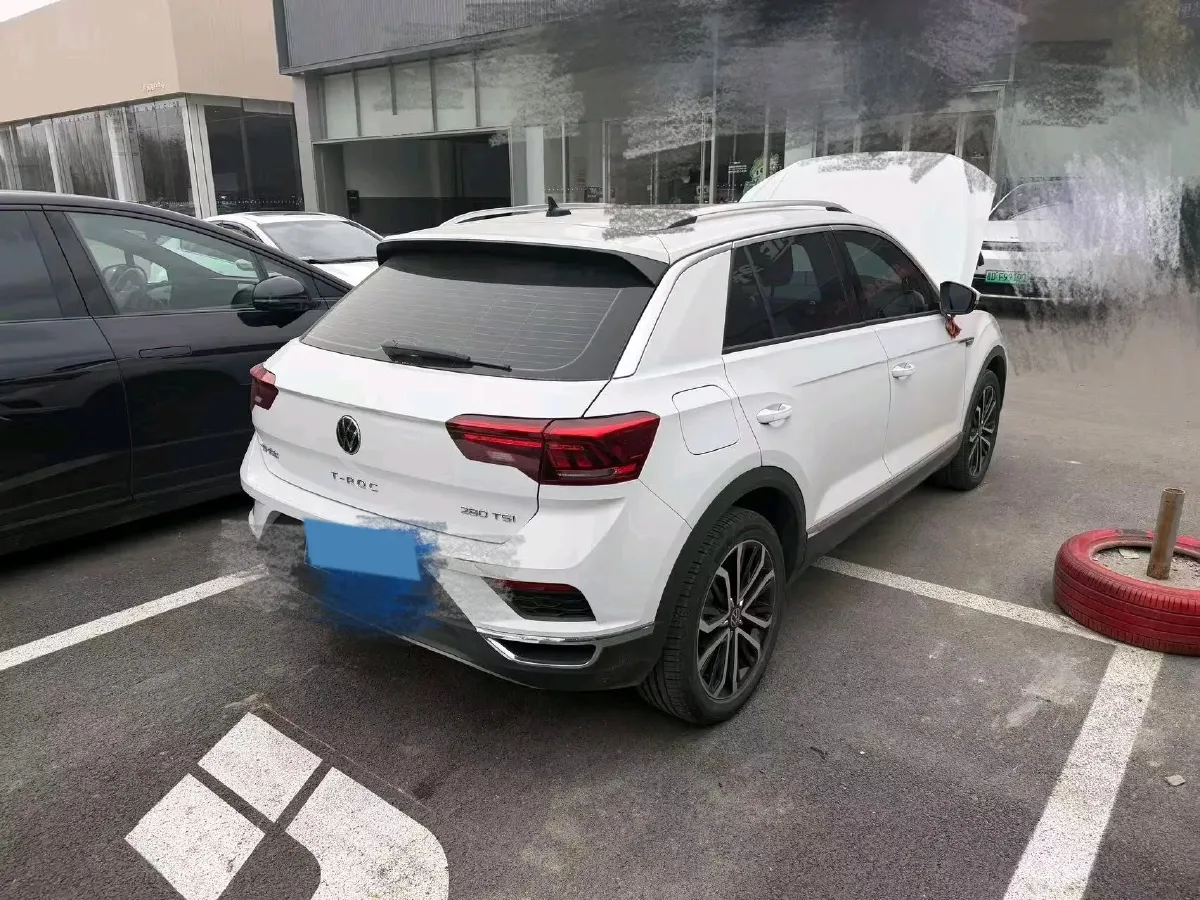 2021 Volkswagen T-Roc 1.4T 150HP L4 7DCT,autocango,china used car exporter,china ev exporter,chinese used car exporter,chinese used ev exporter
