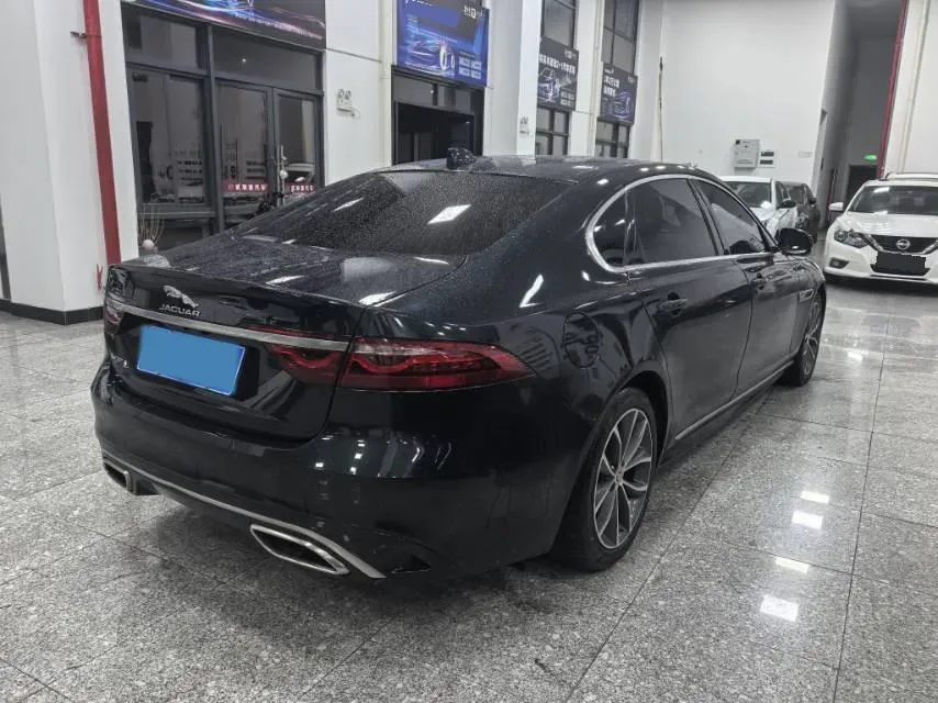 2021 Jaguar XFL 2.0T 250HP L4 8AT,autocango,china used car exporter,china ev exporter,chinese used car exporter,chinese used ev exporter