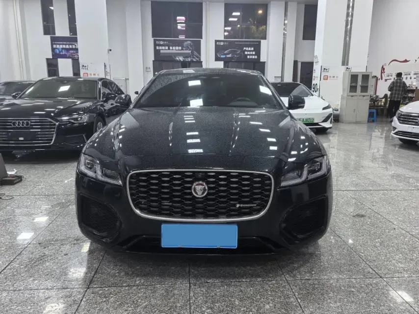 2021 Jaguar XFL 2.0T 250HP L4 8AT,autocango,china used car exporter,china ev exporter,chinese used car exporter,chinese used ev exporter