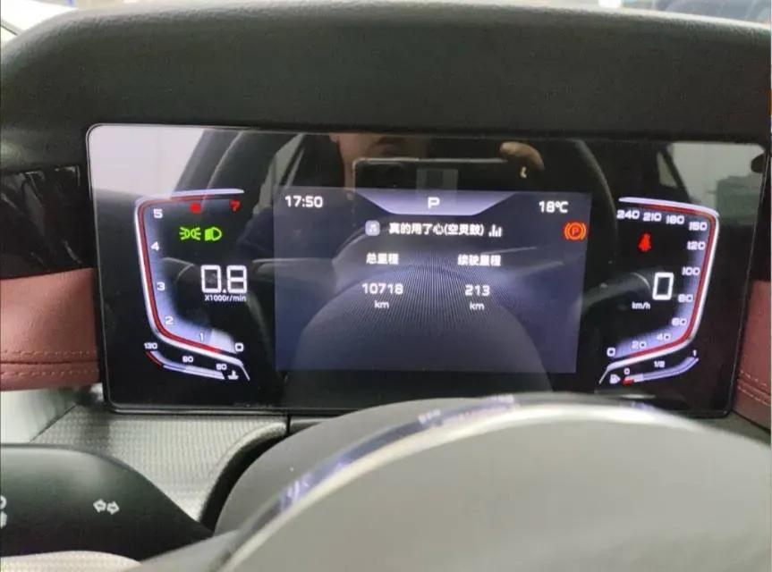 2024 HongQi H5 1.5T 169HP L4 7DCT,autocango,china used car exporter,china ev exporter,chinese used car exporter,chinese used ev exporter