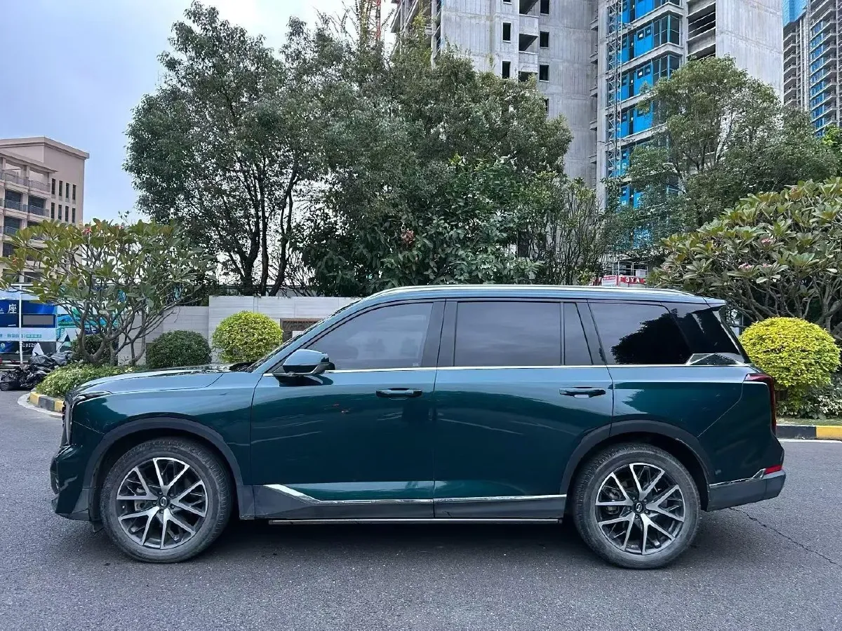 2022 GAC Trumpchi GS8 2.0T 252HP L4 8AT,autocango,china used car exporter,china ev exporter,chinese used car exporter,chinese used ev exporter