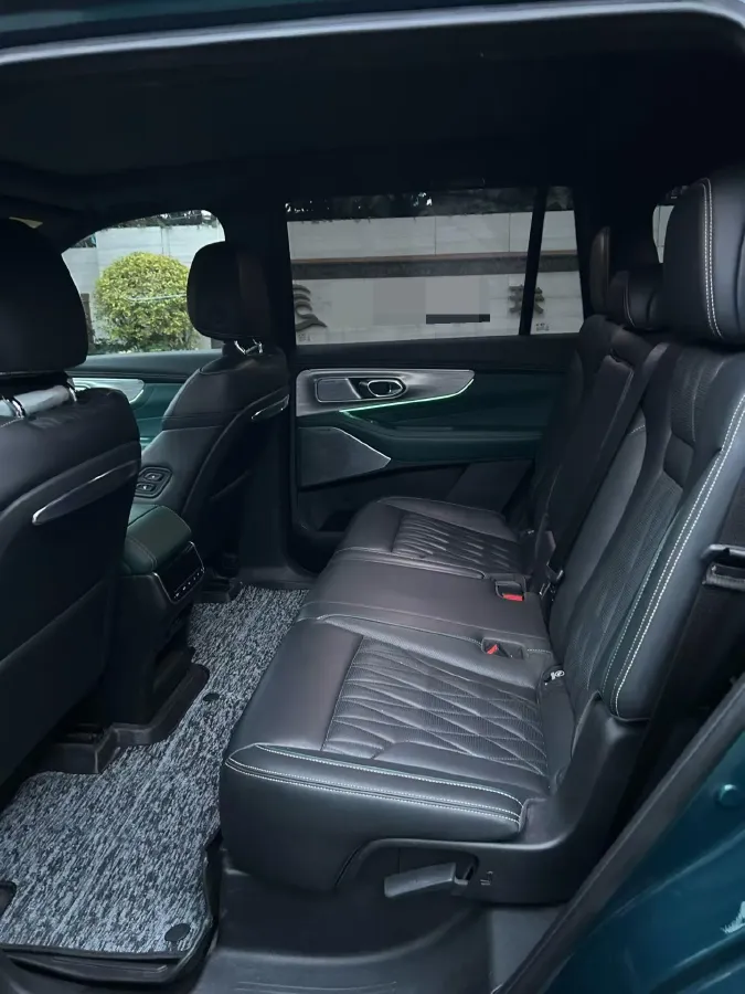 2022 GAC Trumpchi GS8 2.0T 252HP L4 8AT,autocango,china used car exporter,china ev exporter,chinese used car exporter,chinese used ev exporter