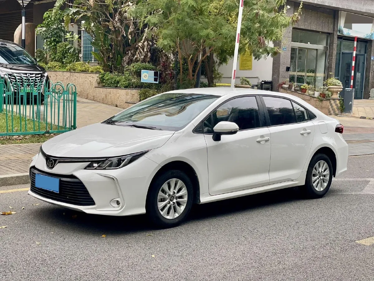 2022 Toyota Corolla 1.2T 116HP L4 CVT,autocango,china used car exporter,china ev exporter,chinese used car exporter,chinese used ev exporter