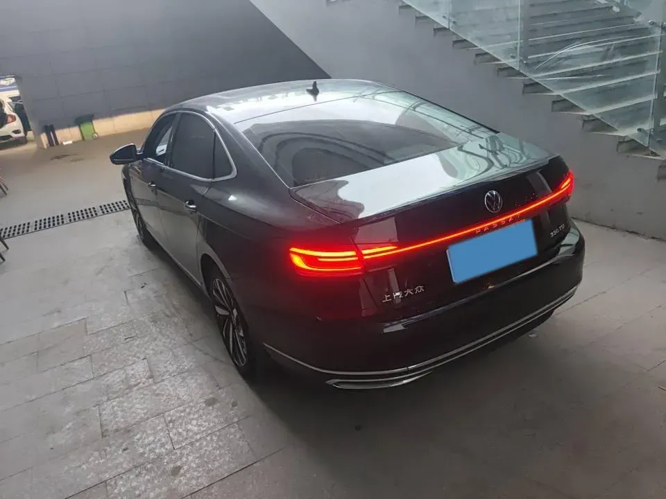 2022 Xpeng P7 BEV 60.2KWH,autocango,china used car exporter,china ev exporter,chinese used car exporter,chinese used ev exporter