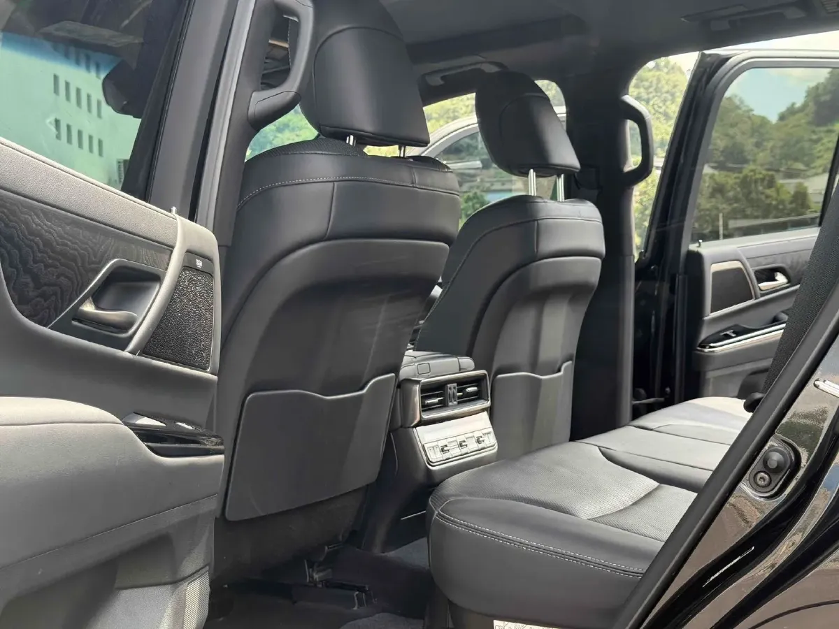 2022 Lexus UX 2.0L 146HP L4 E-CVT Hybrid,autocango,china used car exporter,china ev exporter,chinese used car exporter,chinese used ev exporter