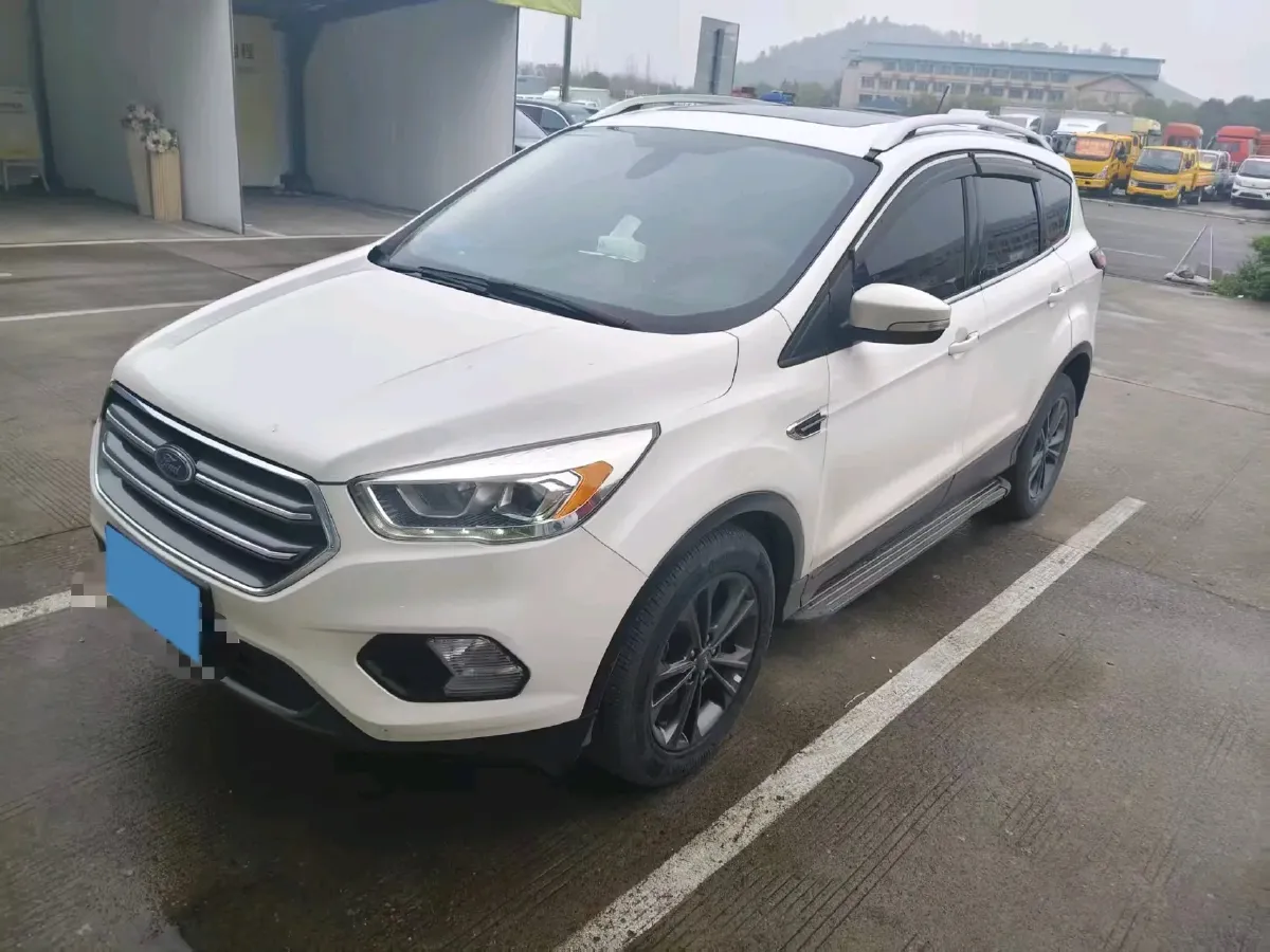 2019 Ford Kuga 1.5T 182HP L4 6AT,autocango,china used car exporter,china ev exporter,chinese used car exporter,chinese used ev exporter
