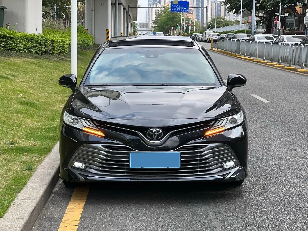 2021 Toyota Camry 2.5L 209HP L4 8AT,autocango,china used car exporter,china ev exporter,chinese used car exporter,chinese used ev exporter