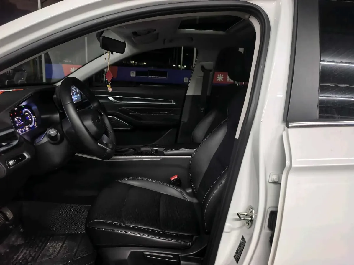 2022 Geely Emgrand 1.5L 114HP L4 CVT,autocango,china used car exporter,china ev exporter,chinese used car exporter,chinese used ev exporter