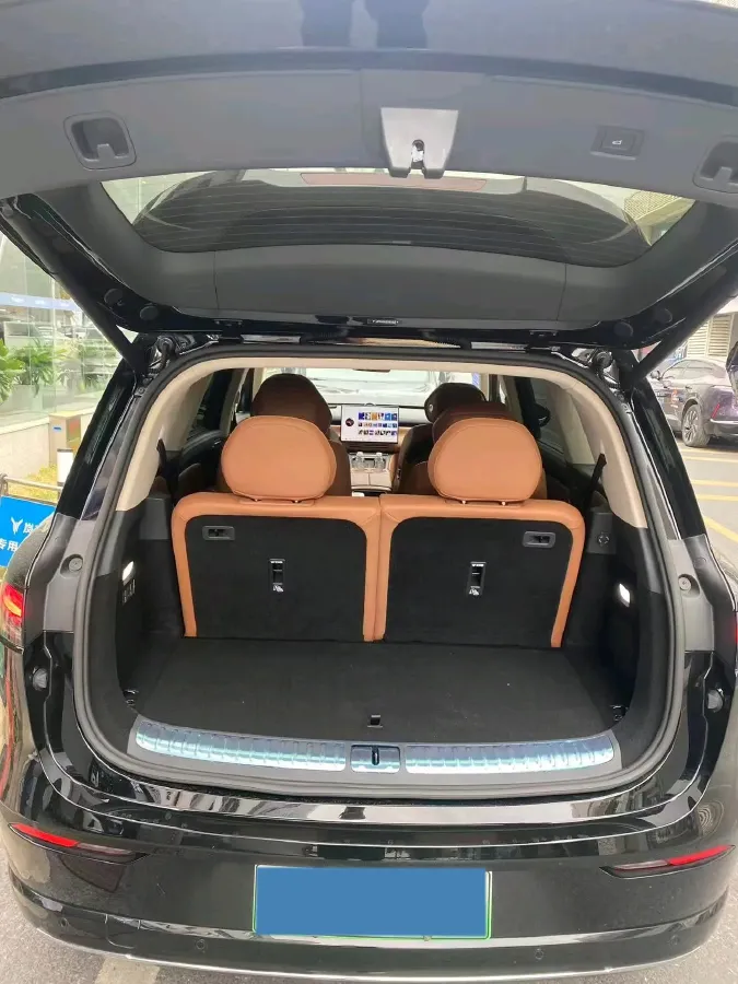 2026 Voyah 9L 1.5T 150HP L4 PHEV,autocango,china used car exporter,china ev exporter,chinese used car exporter,chinese used ev exporter