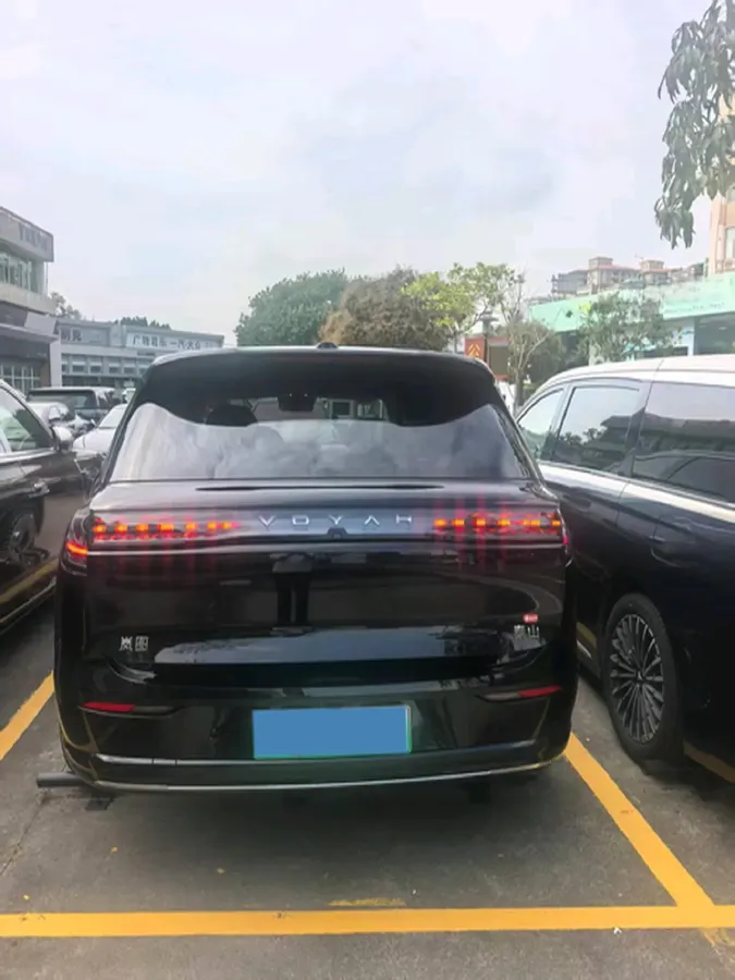 2026 Voyah 9L 1.5T 150HP L4 PHEV,autocango,china used car exporter,china ev exporter,chinese used car exporter,chinese used ev exporter