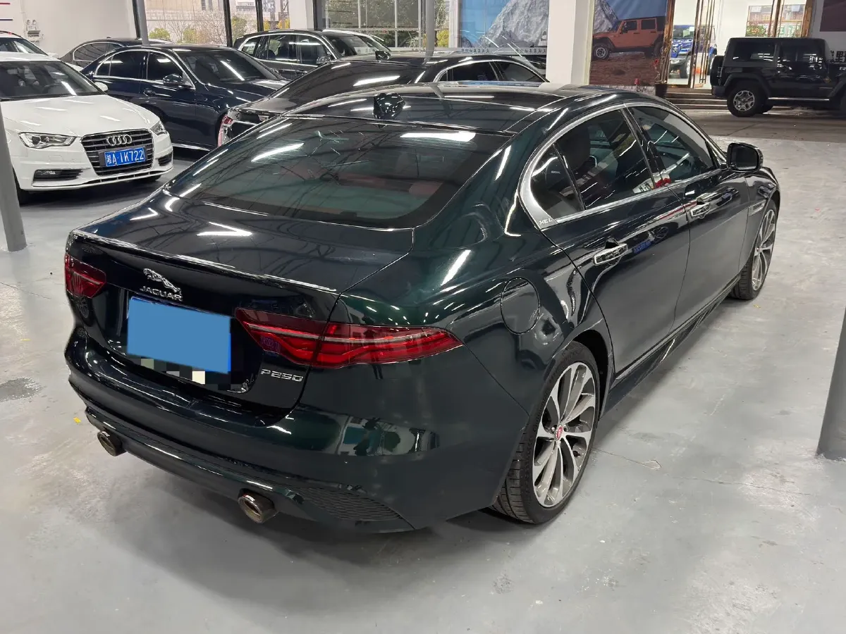 2021 Jaguar XEL 2.0T 250HP L4 8AT,autocango,china used car exporter,china ev exporter,chinese used car exporter,chinese used ev exporter