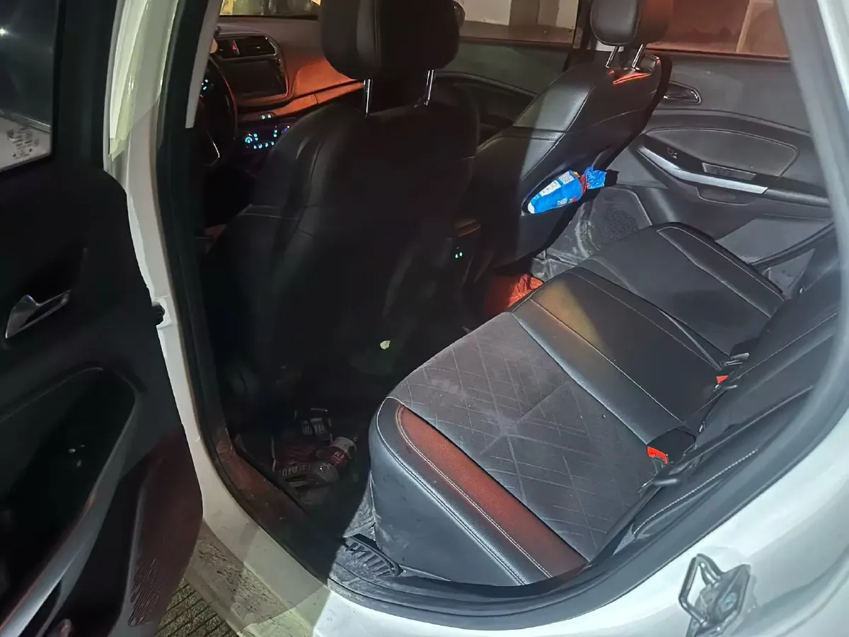 2019 Ford Escort 1.5L 122HP L3 6AT,autocango,china used car exporter,china ev exporter,chinese used car exporter,chinese used ev exporter