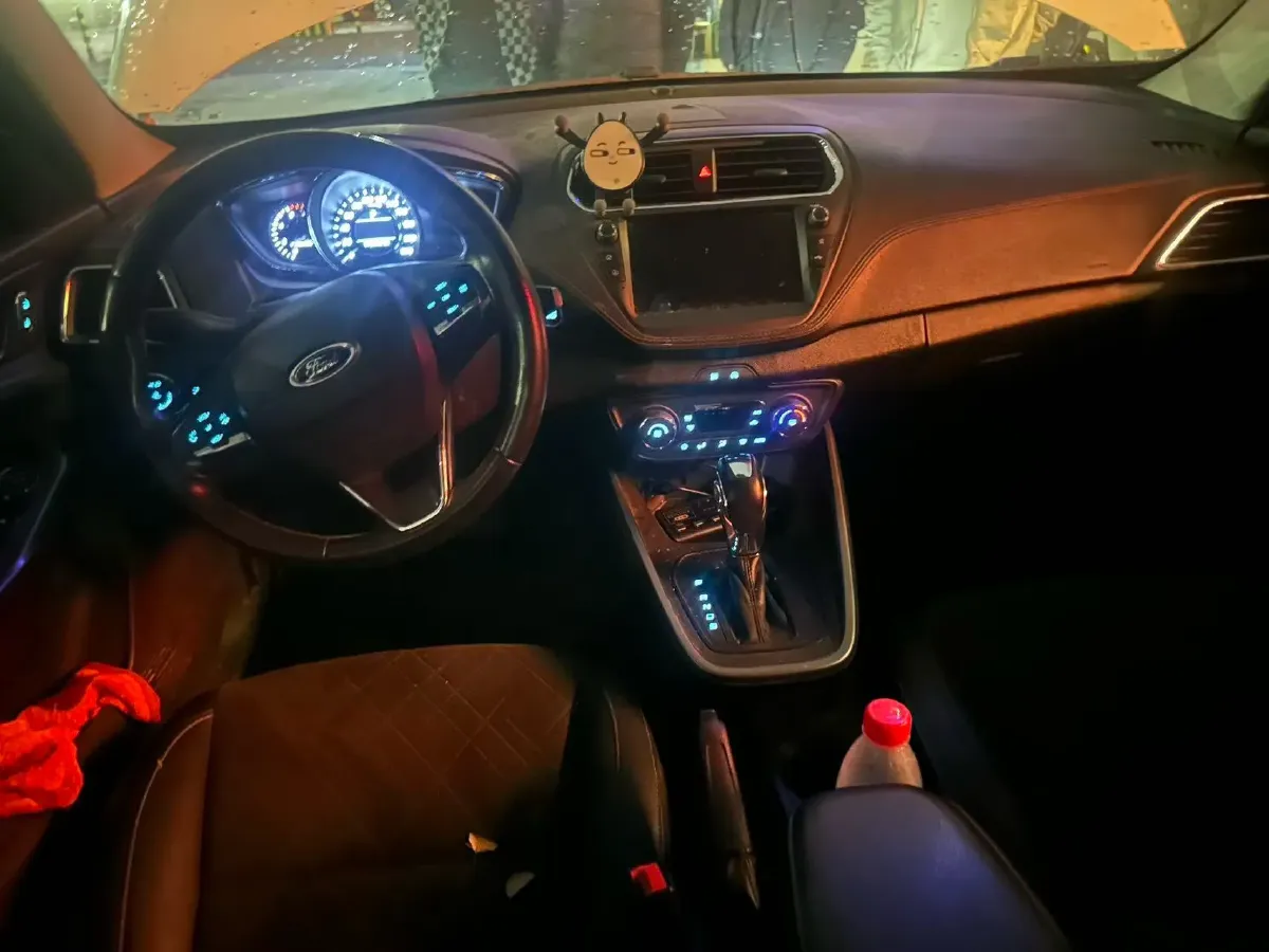 2019 Ford Escort 1.5L 122HP L3 6AT,autocango,china used car exporter,china ev exporter,chinese used car exporter,chinese used ev exporter