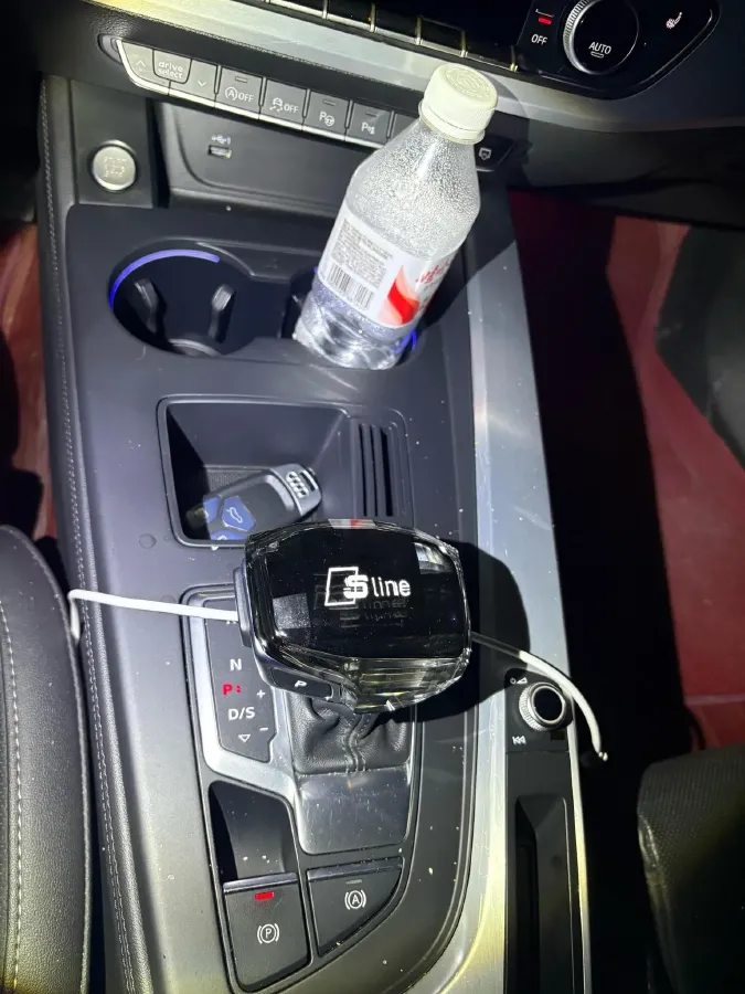 2023 Audi A4L 2.0T 190HP L4 7DCT,autocango,china used car exporter,china ev exporter,chinese used car exporter,chinese used ev exporter