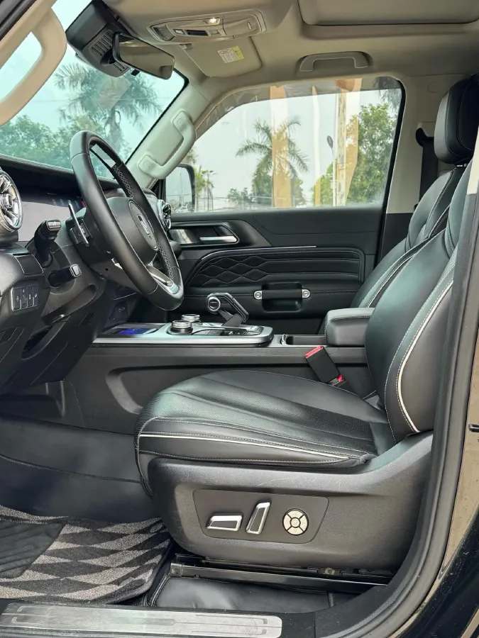 2021 Tank 300 2.0T 227HP L4 8AT,autocango,china used car exporter,china ev exporter,chinese used car exporter,chinese used ev exporter