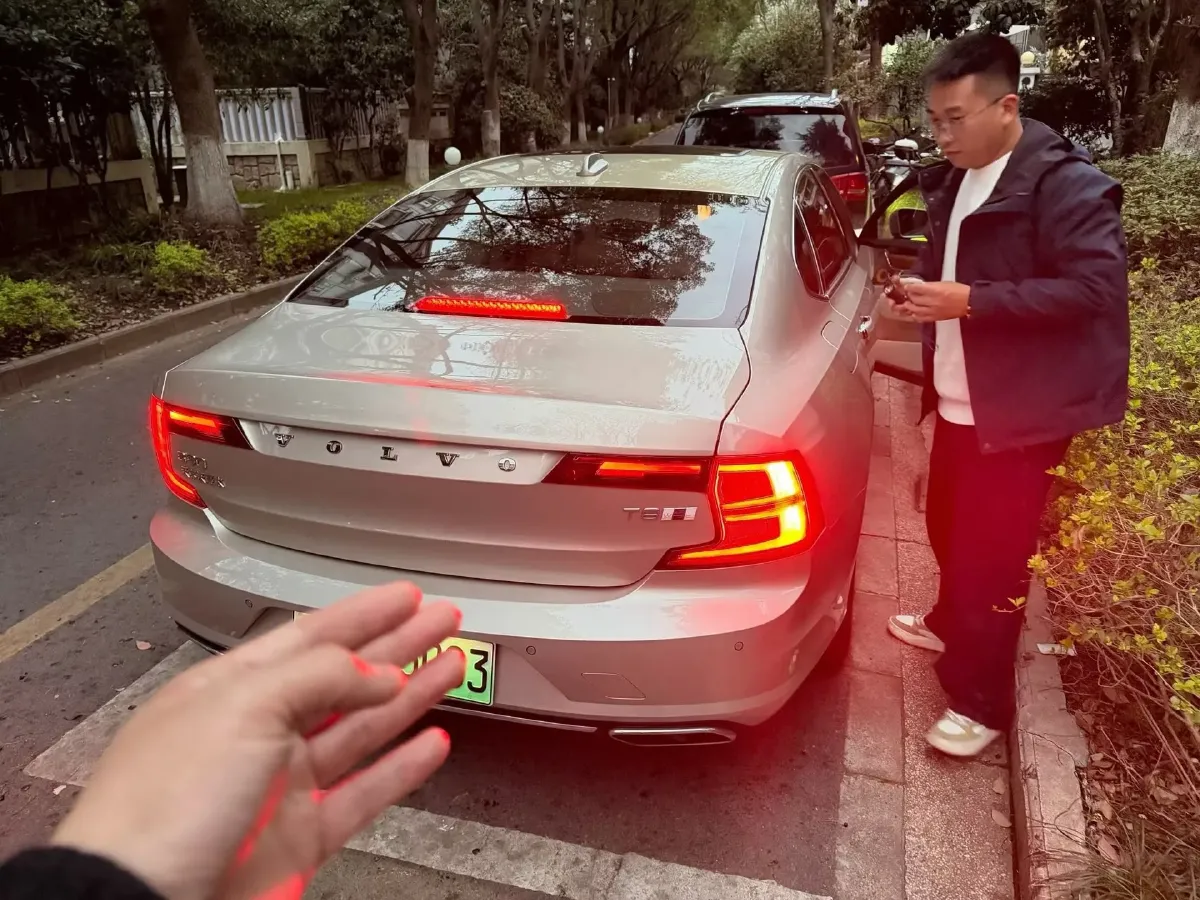 2019 BMW X7 3.0T 340HP L6 8AT,autocango,china used car exporter,china ev exporter,chinese used car exporter,chinese used ev exporter