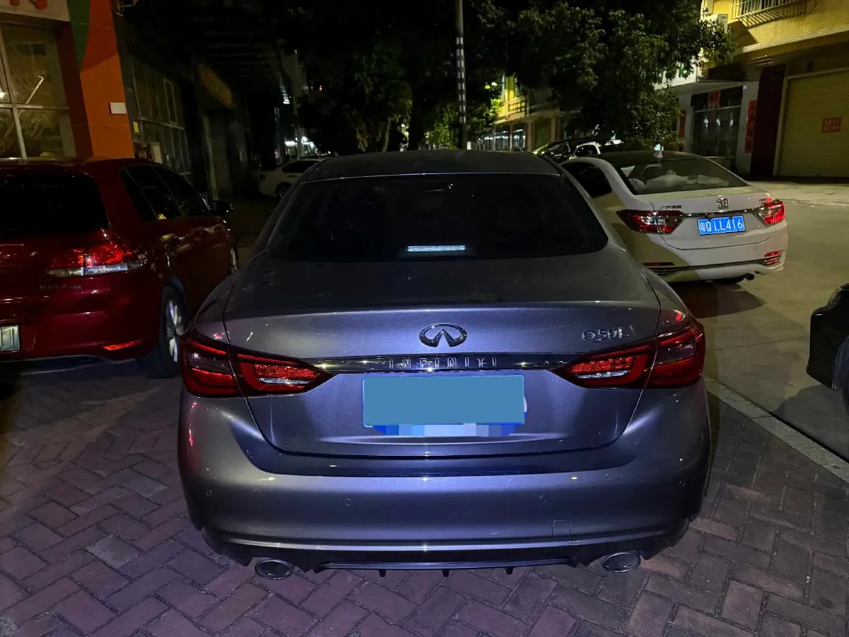 2018 Jeep Grand Commander 2.0T 265HP L4 9AT,autocango,china used car exporter,china ev exporter,chinese used car exporter,chinese used ev exporter