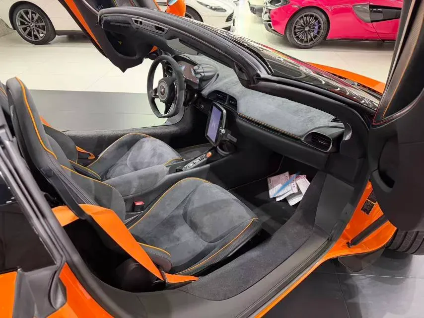 2025 McLaren Artura 3.0T 585HP V6 8DCT PHEV 7.4KWH,autocango,china used car exporter,china ev exporter,chinese used car exporter,chinese used ev exporter