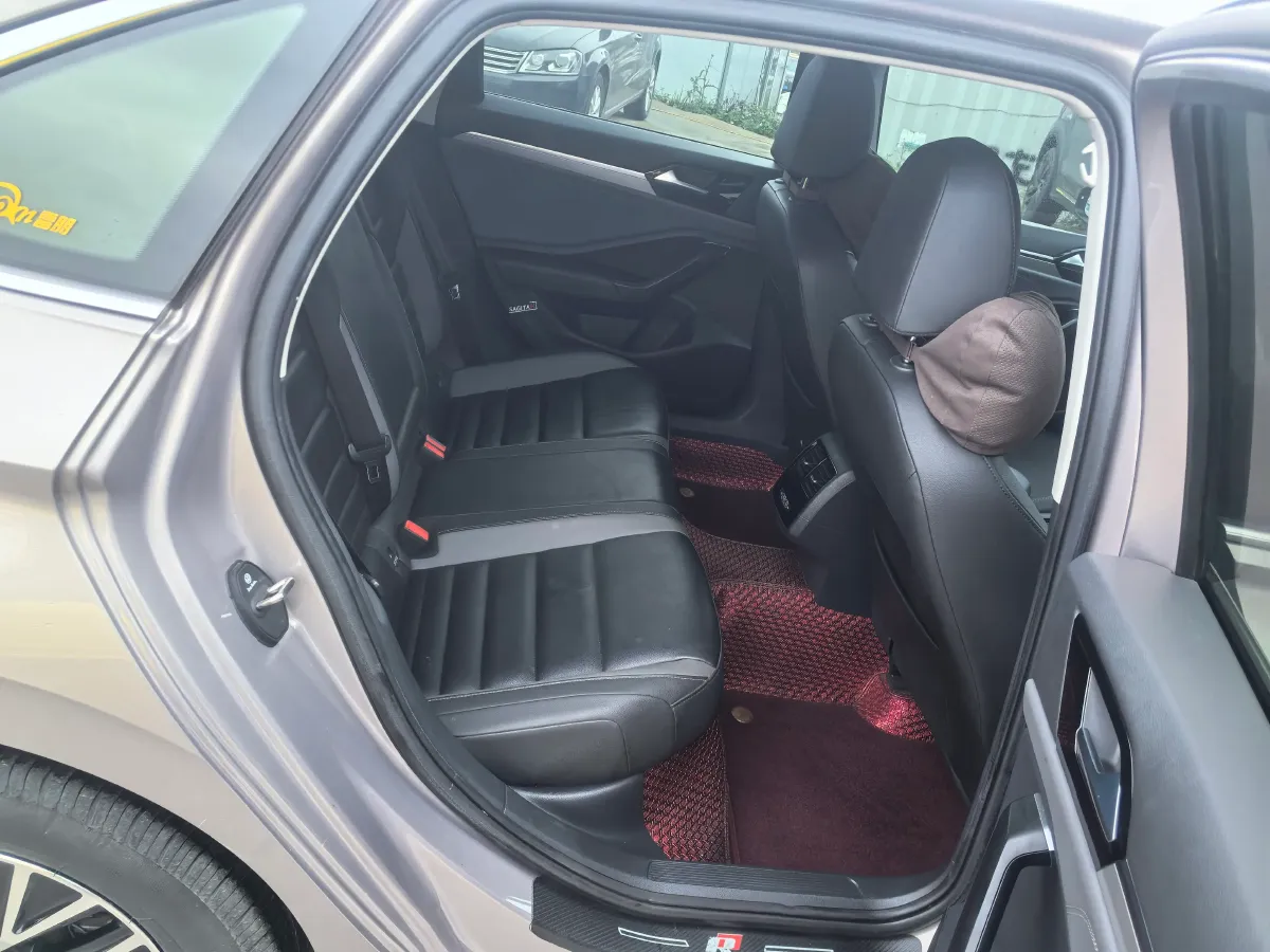 2019 Jeep Renegade 1.3T 173HP L4 7DCT,autocango,china used car exporter,china ev exporter,chinese used car exporter,chinese used ev exporter