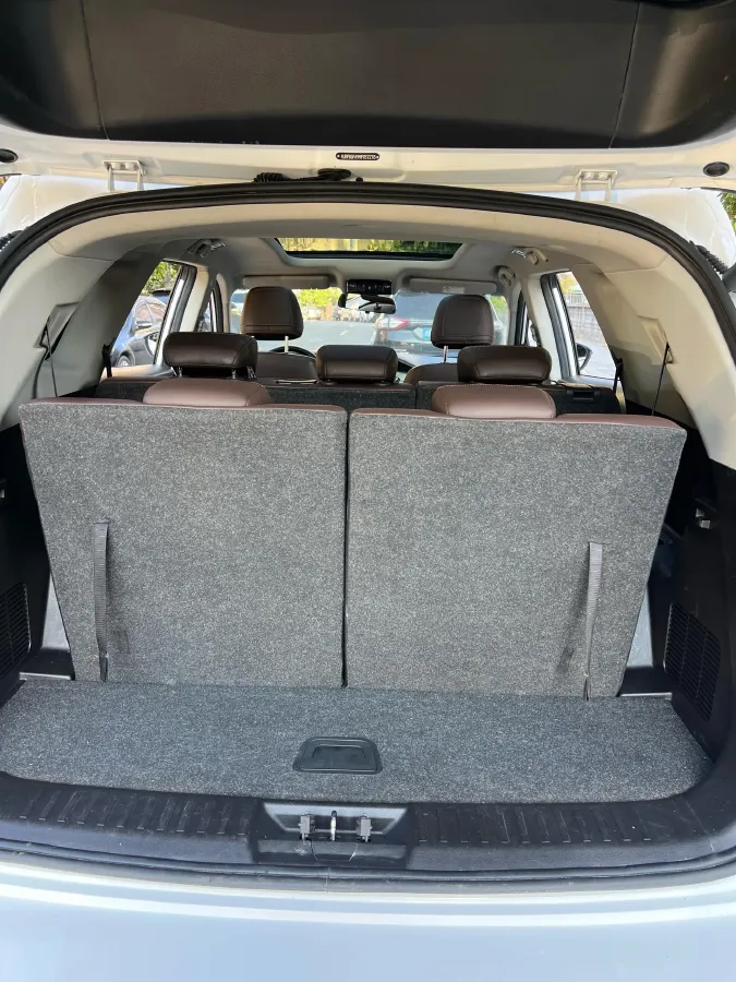 2021 DongFeng Forthing LingZhi Plus 2.0L 133HP L4 6MT,autocango,china used car exporter,china ev exporter,chinese used car exporter,chinese used ev exporter