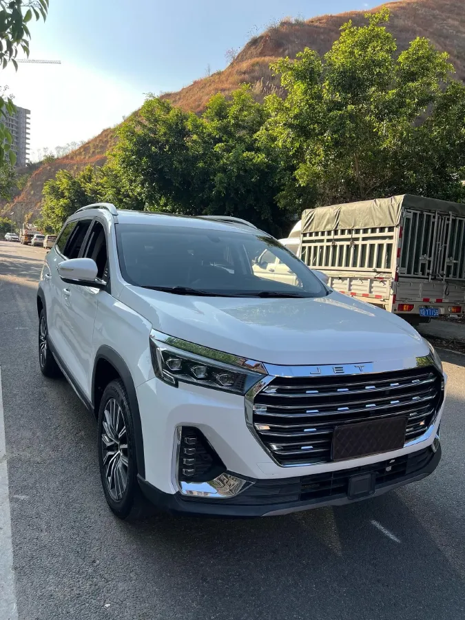 2021 DongFeng Forthing LingZhi Plus 2.0L 133HP L4 6MT,autocango,china used car exporter,china ev exporter,chinese used car exporter,chinese used ev exporter