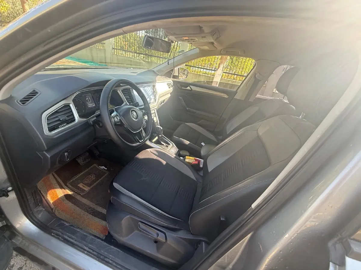 2018 Mitsubishi Eclipse Cross 1.5T 170HP L4 CVT,autocango,china used car exporter,china ev exporter,chinese used car exporter,chinese used ev exporter