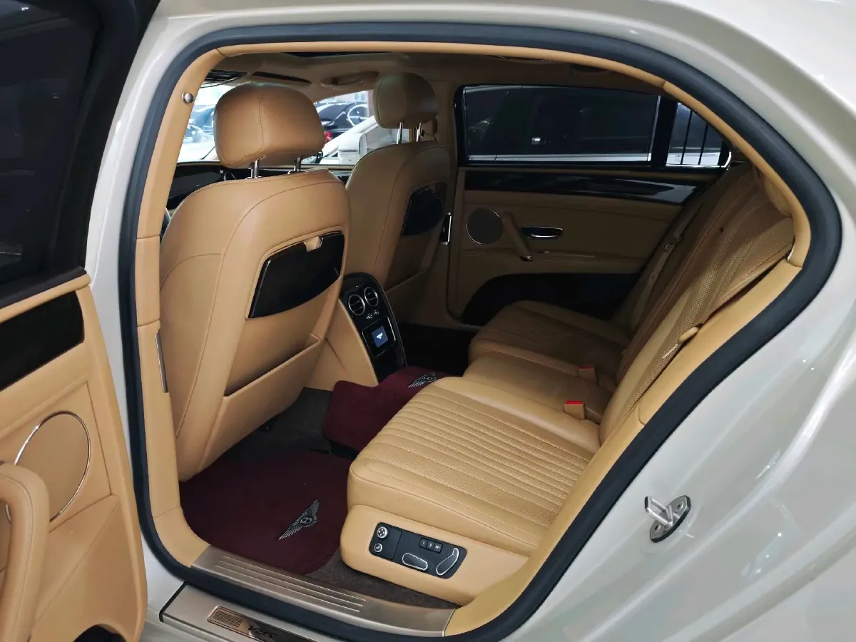 2017 Bentley Flying Spur 4.0T 507HP V8 8AT,autocango,china used car exporter,china ev exporter,chinese used car exporter,chinese used ev exporter