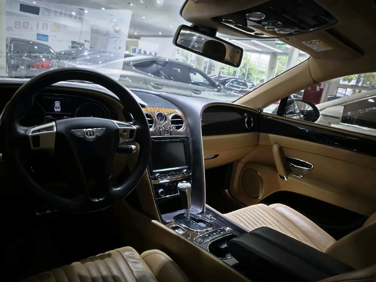 2017 Bentley Flying Spur 4.0T 507HP V8 8AT,autocango,china used car exporter,china ev exporter,chinese used car exporter,chinese used ev exporter