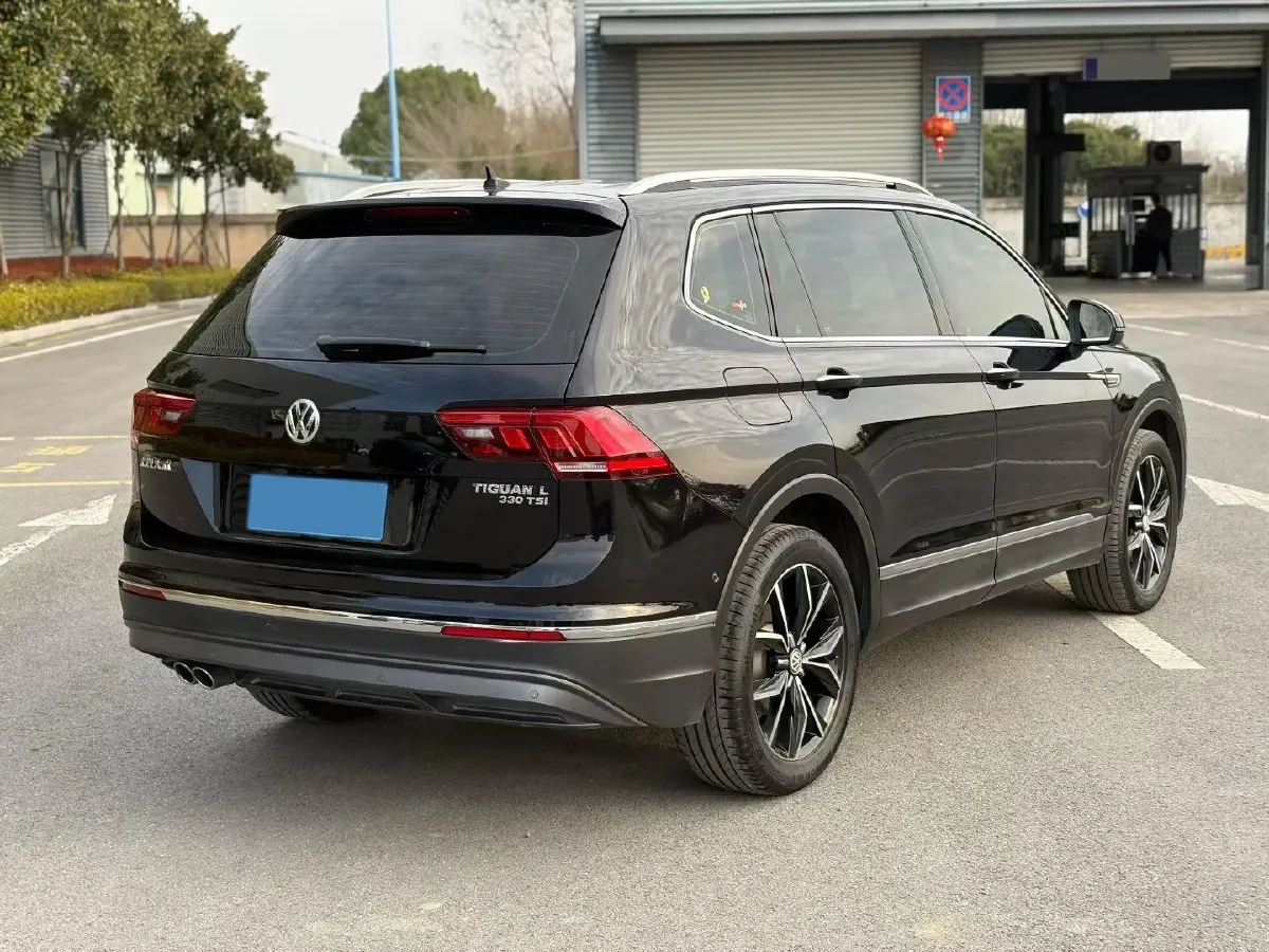 2020 Volkswagen Tiguan L 2.0T 186HP L4 7DCT,autocango,china used car exporter,china ev exporter,chinese used car exporter,chinese used ev exporter