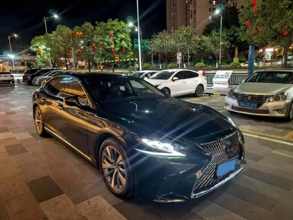 2018 Jaguar XJ 3.0T 340HP V6 8AT,autocango,china used car exporter,china ev exporter,chinese used car exporter,chinese used ev exporter