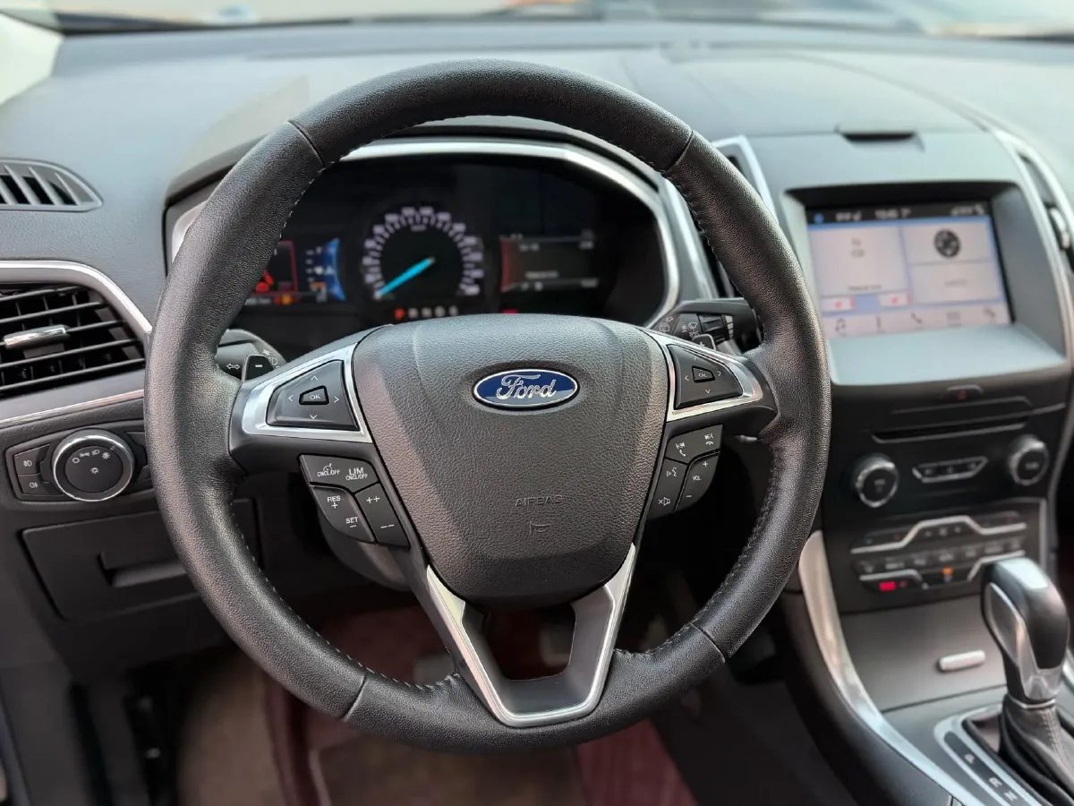 2018 Ford Edge 2.0T 245HP L4 6AT,autocango,china used car exporter,china ev exporter,chinese used car exporter,chinese used ev exporter