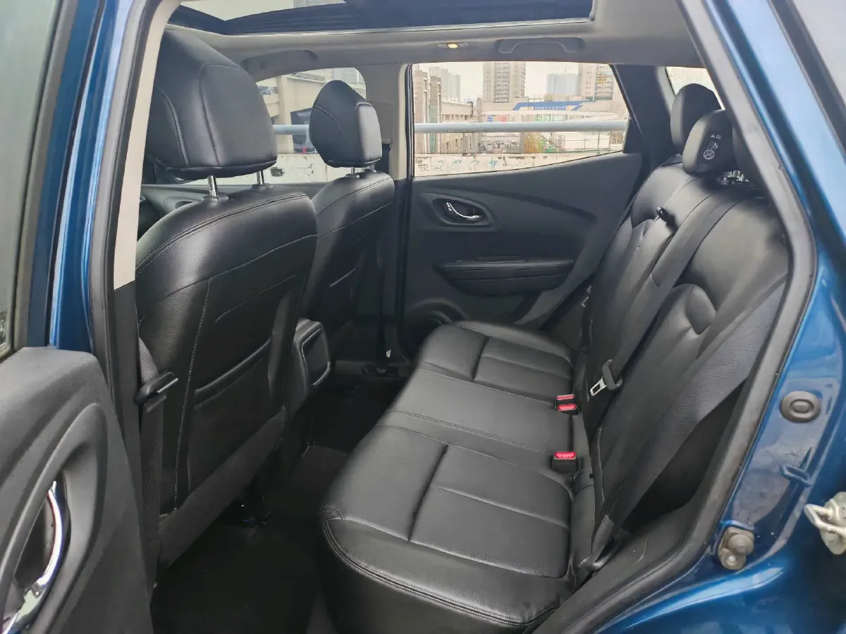 2017 Renault Kadjar 2.0L 150HP L4 CVT,autocango,china used car exporter,china ev exporter,chinese used car exporter,chinese used ev exporter