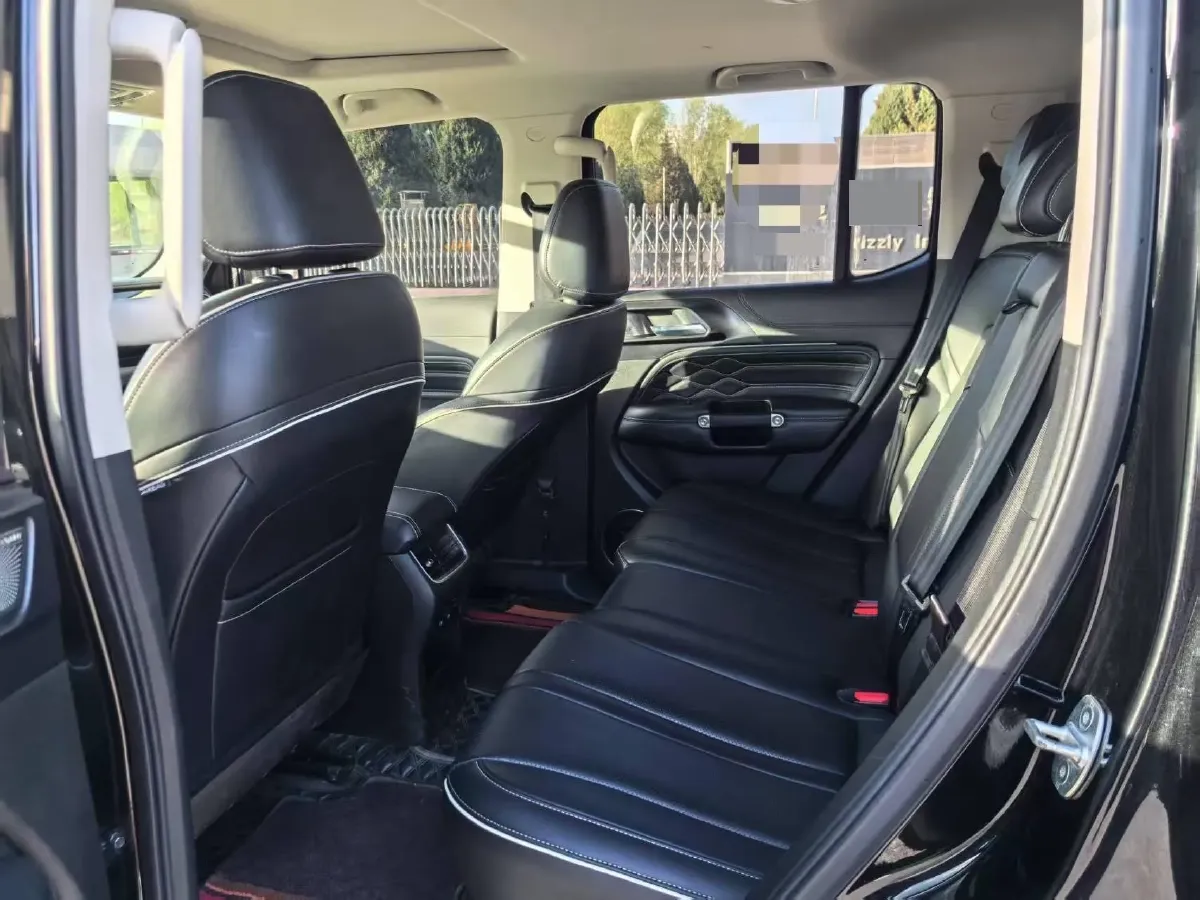 2021 Tank 300 2.0T 227HP L4 8AT,autocango,china used car exporter,china ev exporter,chinese used car exporter,chinese used ev exporter