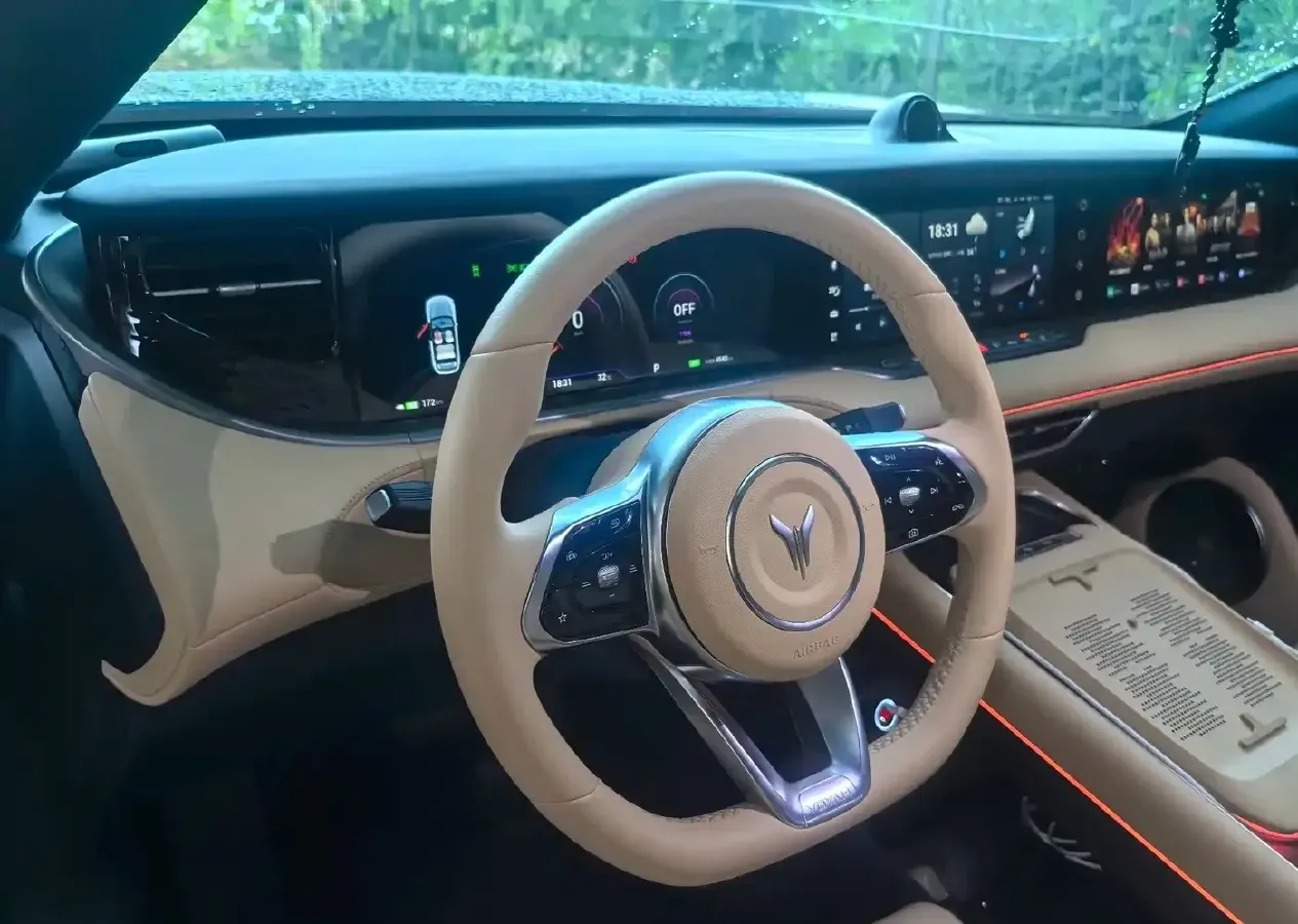 2024 Voyah FREE 1.5T 150HP L4 REEV 39.2KWH,autocango,china used car exporter,china ev exporter,chinese used car exporter,chinese used ev exporter