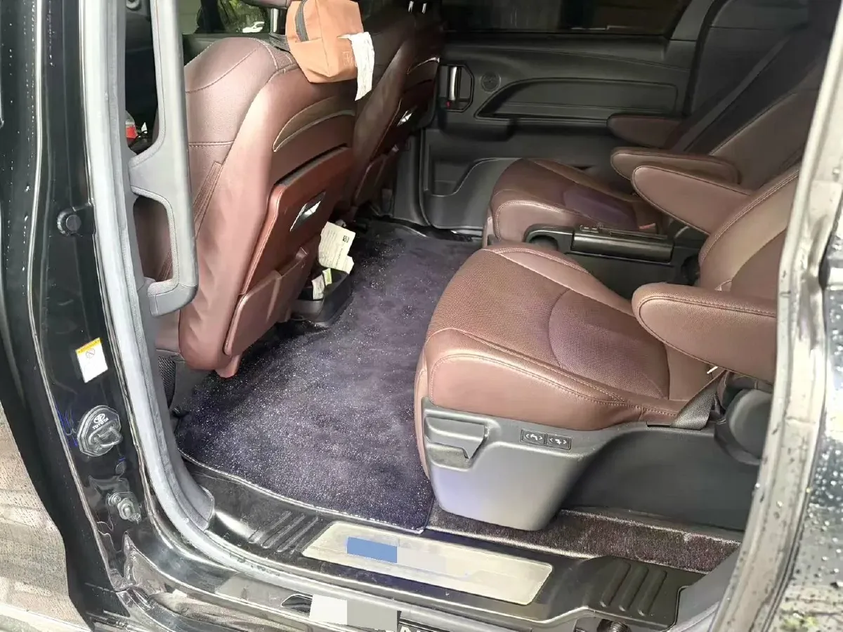 2021 Toyota Sienna 2.5L 192HP L4 E-CVT Hybrid,autocango,china used car exporter,china ev exporter,chinese used car exporter,chinese used ev exporter