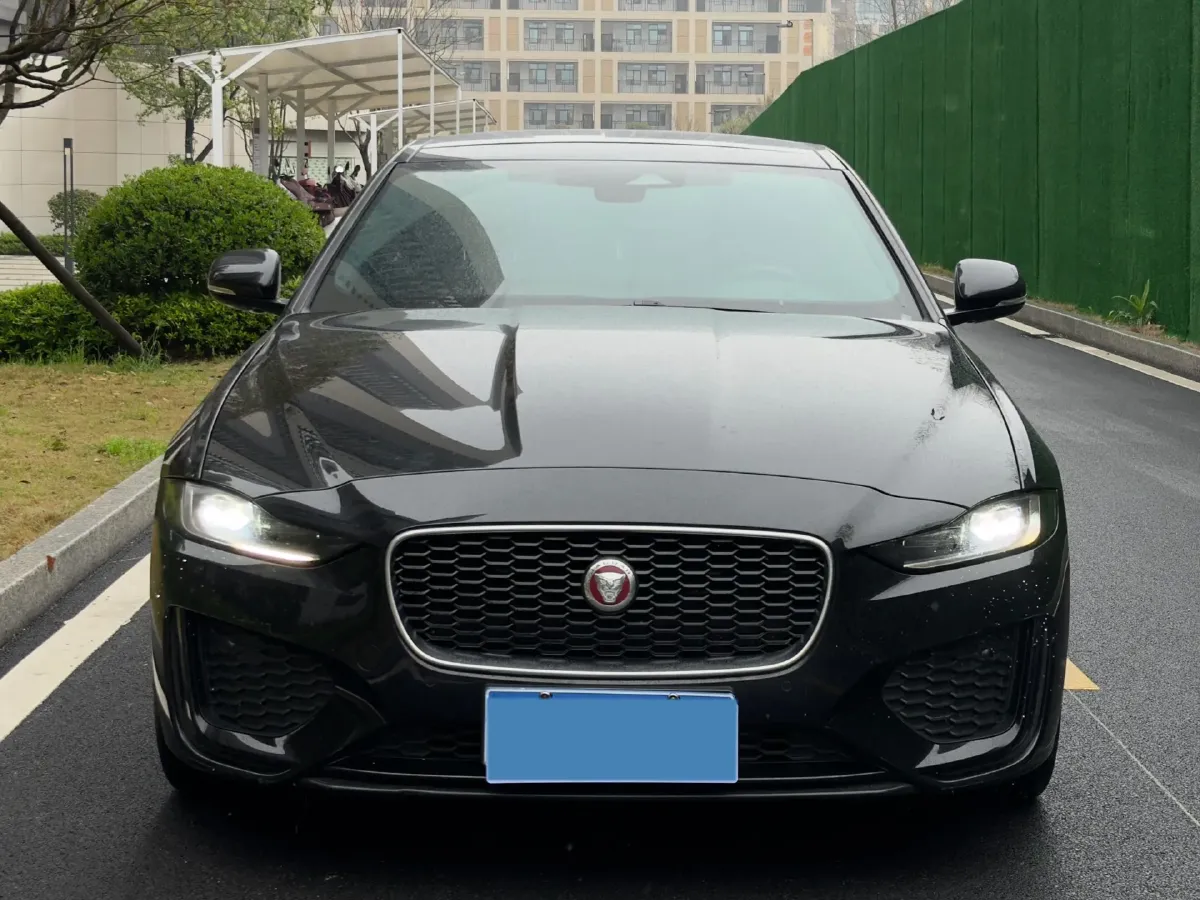 2023 Jaguar XEL 2.0T 250HP L4 8AT,autocango,china used car exporter,china ev exporter,chinese used car exporter,chinese used ev exporter